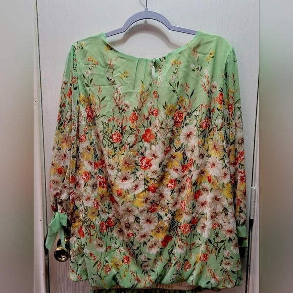 Roz & Ali Long Sleeve Pleated Blouse Floral 3 xl NWT - Picture 8 of 11